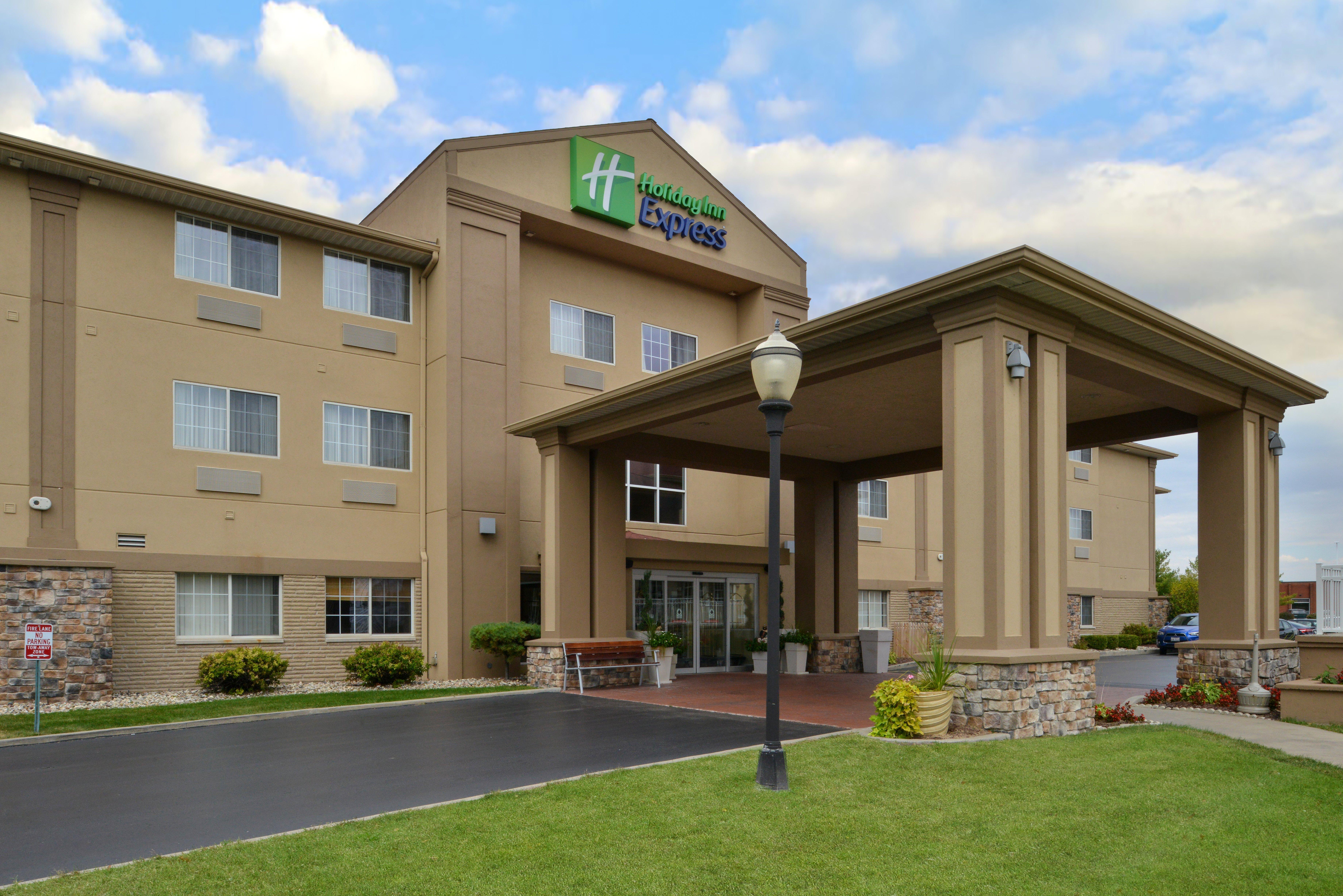 Holiday Inn Express Hotel & Suites-Saint Joseph By Ihg Buitenkant foto