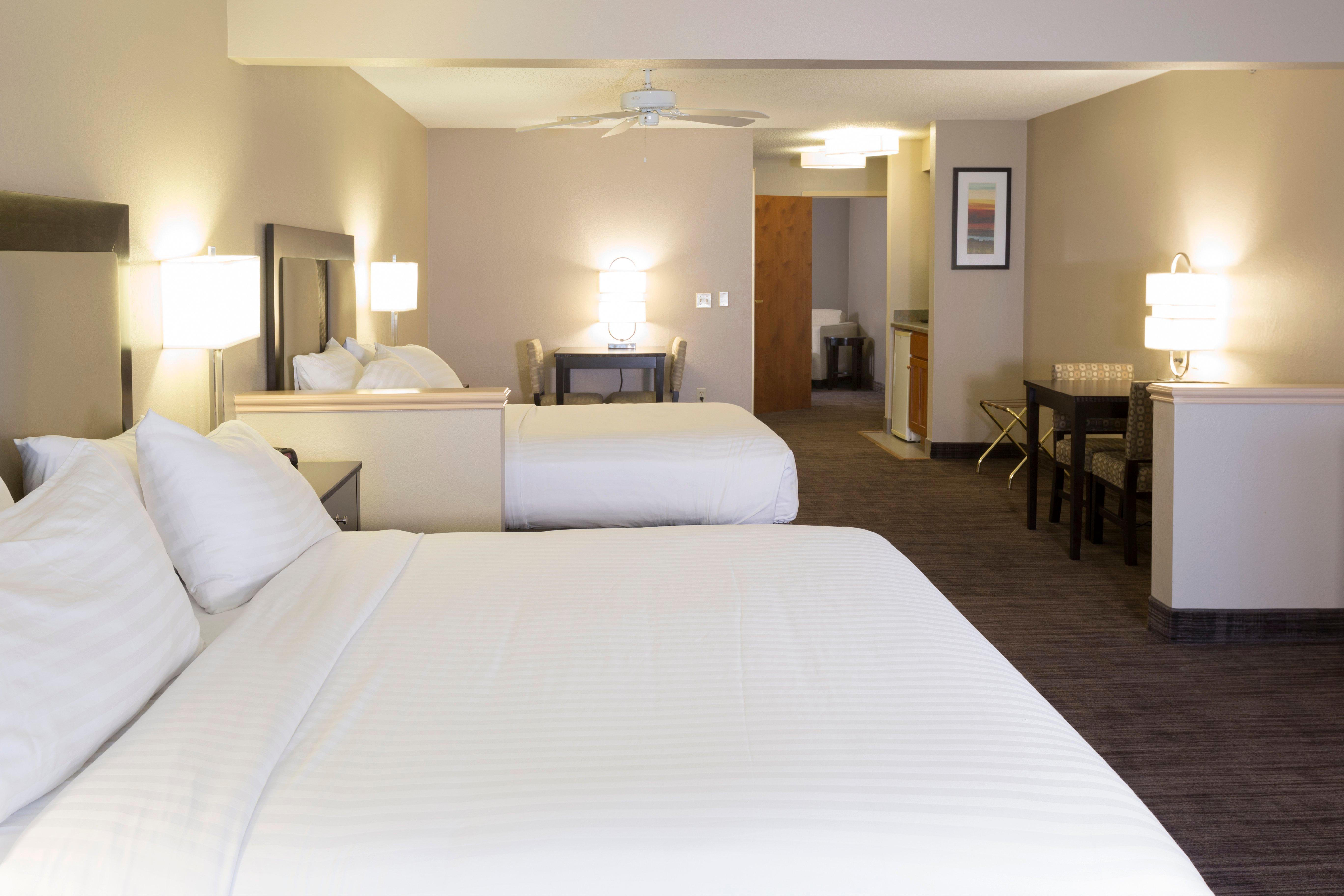 Holiday Inn Express Hotel & Suites-Saint Joseph By Ihg Buitenkant foto